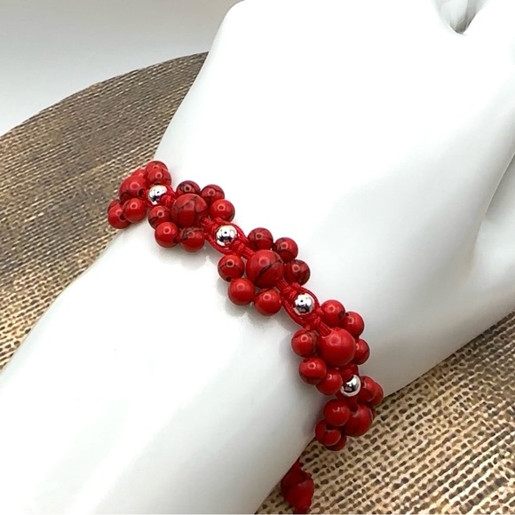 Christmas Bracelet with Red Beads and 18k Silver Plated Beads | Fully Adjustable - Picture 8 of 11